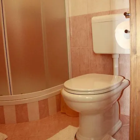 Konukevi Matusan's Place 3*