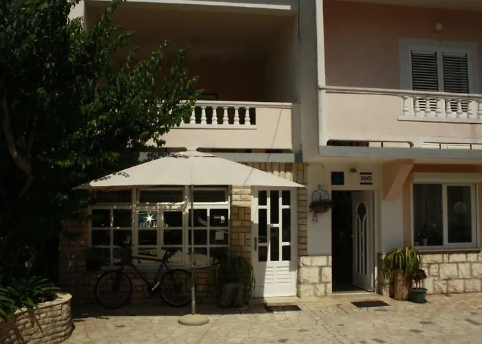 Matusan's Place Penzion Banjol